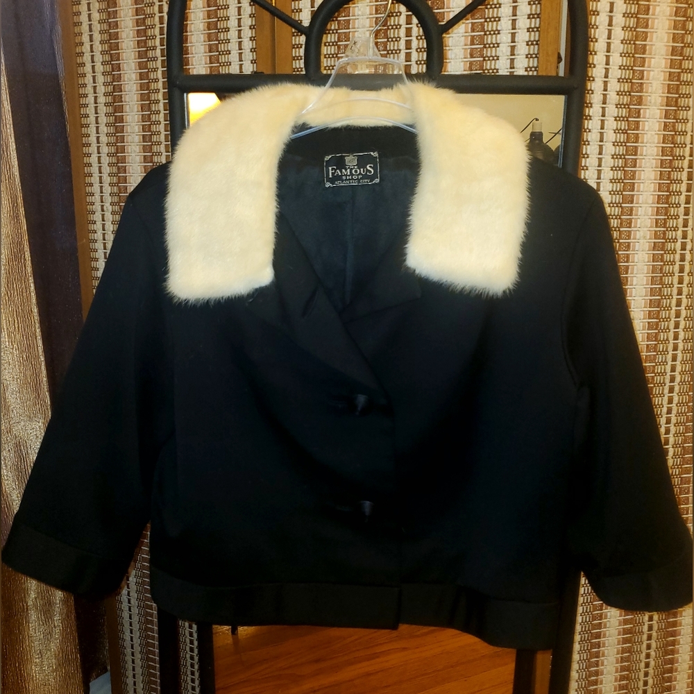 Black wool cropped jacket w/fur collar